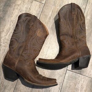 Ariat cowboy boots